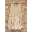 Zeitlos by Luana Kleid 113  sand