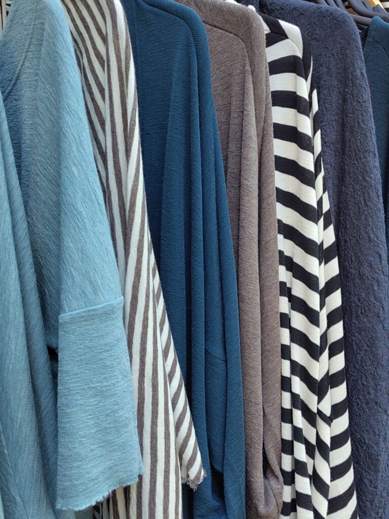 by basics Merino Pullover Jacken Strick Herbst Winter 2025 2026 bei Stilecht Tatjana Armbruster Erding
